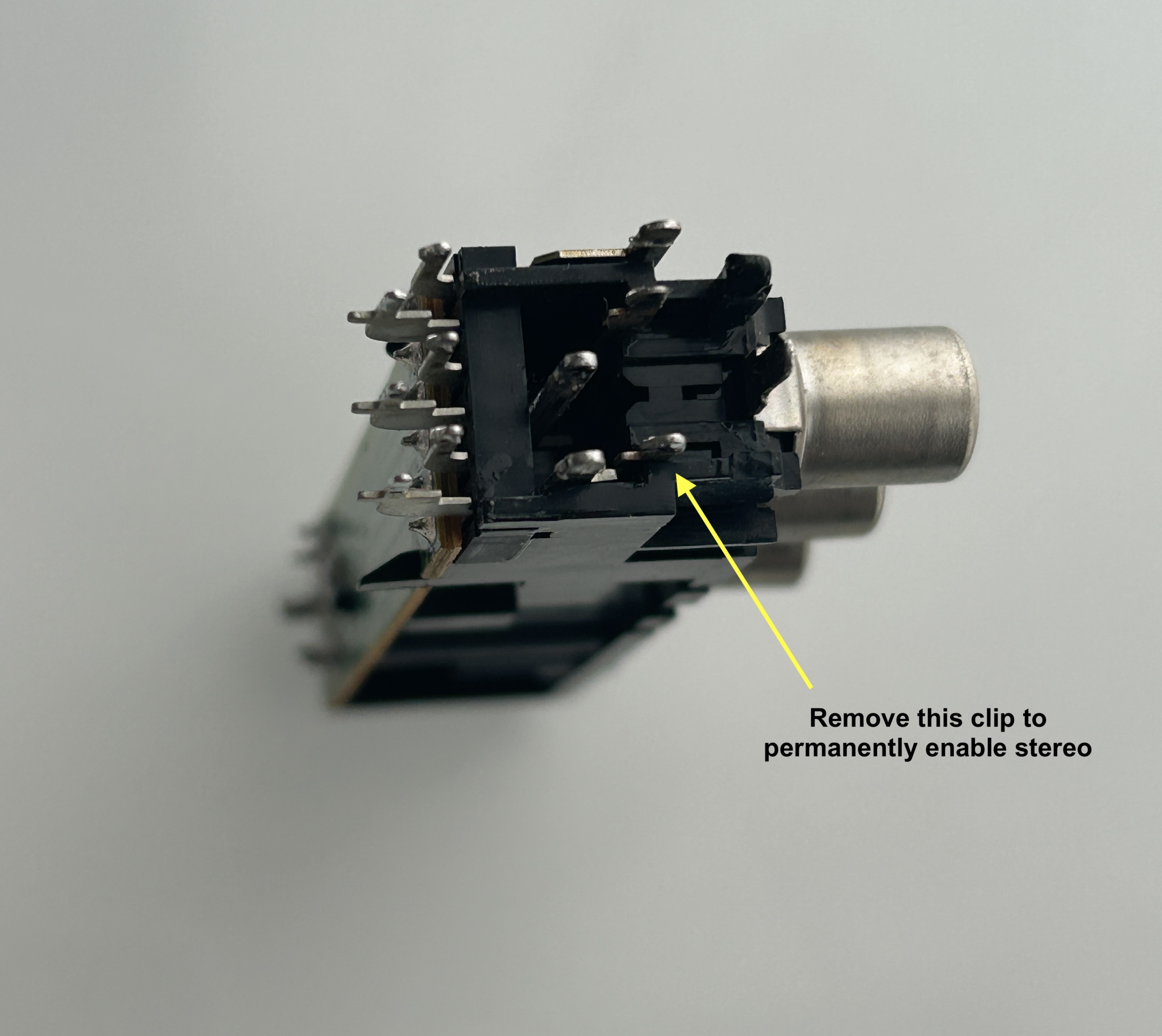 Sony KV-27S42 mono audio clip